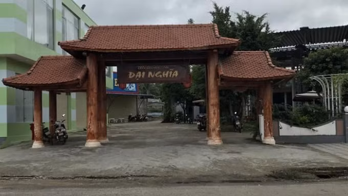 Công viên huyện Đăk Hà bị xẻ thịt (ảnh st)