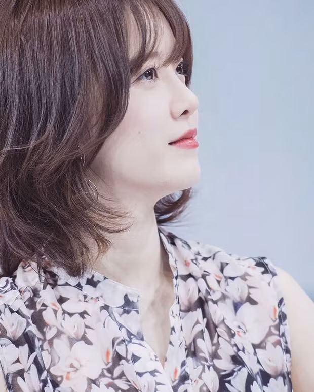 Góc nghiêng thần thánh của cô nàng. (Ảnh: Instagram nhân vật)