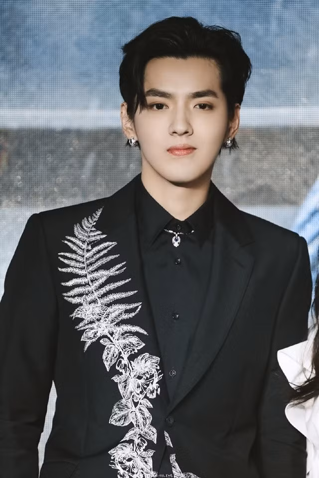Ngô Diệc Phàm.