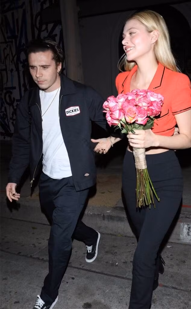 Brooklyn Beckham báo tin đính hôn với bạn gái Nicola Peltz tới công chúng. Ảnh: TL.