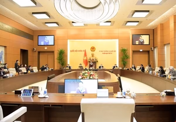 Phiên họp thứ 53 của Ủy ban Thường vụ Quốc hội