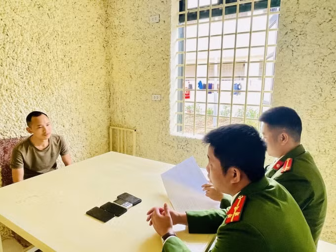 Đối tượng Nguyễn Đức Toàn và các tang vật thu được