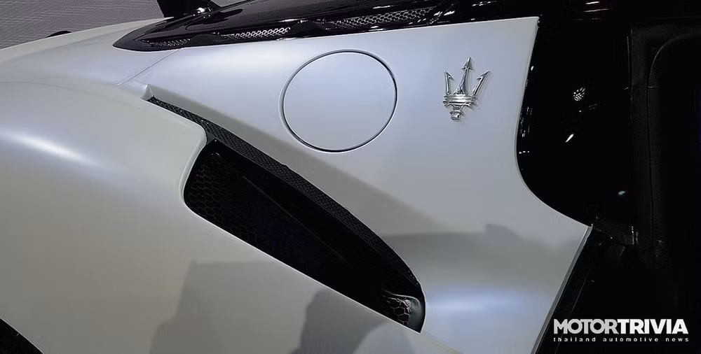 Siêu xe Maserati MC20 có giá bán 695.000 USD tại Thái Lan. Ảnh: Motortrivia