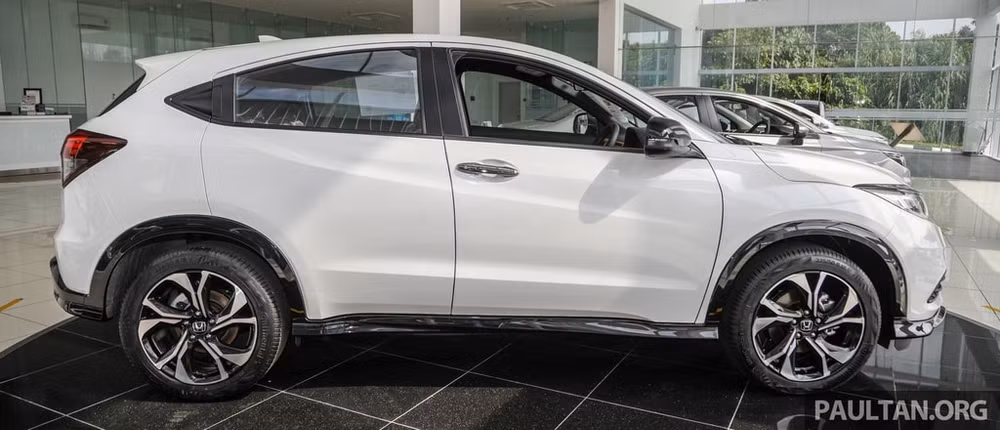 Honda HR-V RS 2021 tại Malaysia có thêm màu sơn mới. Ảnh: Paultan