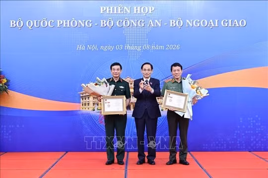Phát huy sức mạnh phối hợp giữa đối ngoại, quốc phòng và an ninh trong kỷ nguyên mới