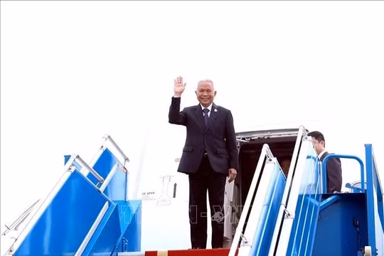 Chủ tịch Quốc hội kiêm Chủ tịch Hạ viện Vương quốc Thái Lan bắt đầu thăm chính thức Việt Nam
