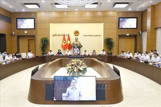 Chủ tịch Quốc hội: Bảo đảm pháp luật đi vào cuộc sống ngay từ ngày đầu có hiệu lực