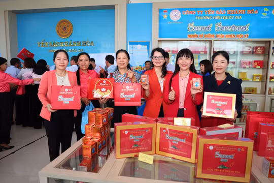 Yến sào Khánh Hòa: Khai trương cửa hàng xăng dầu, cửa hàng yến sào và ra mắt sản phẩm mới Sanest, Sanvinest SVN79