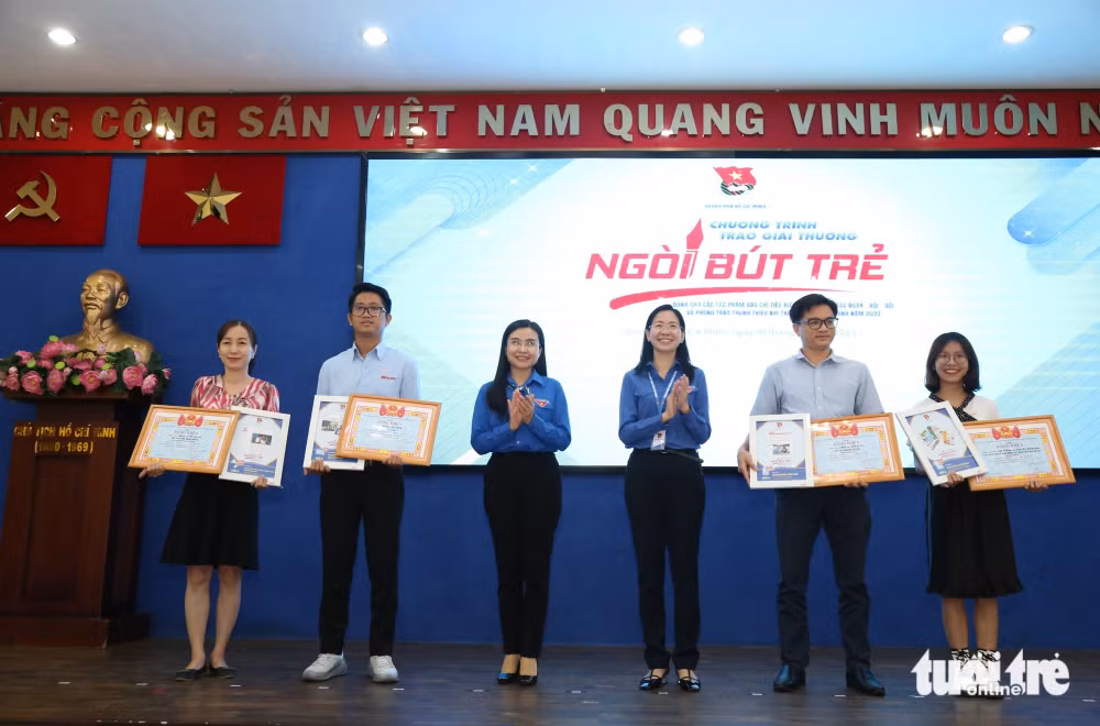 32 tac pham doat giai thuong ngoi but tre 2022 hinh 1