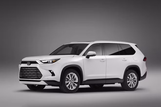 xe gam cao 7 cho toyota grand highlander ra mat hinh 1