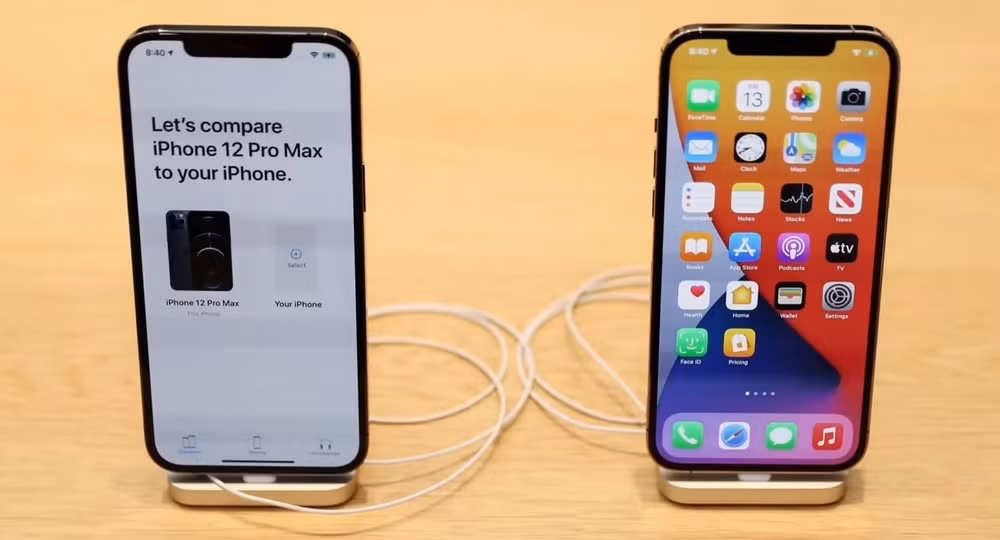apple chap thuan cap nhat phan mem iphone 12 de han che buc xa hinh 1