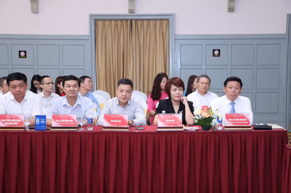 tuyen truyen xay dung nong thon moi la nhiem vu thuong xuyen lau dai hinh 2