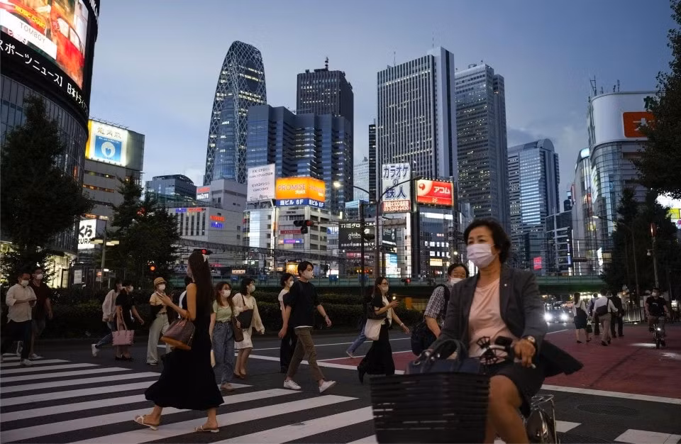 dan so nhat ban giam hon nua trieu nguoi vao nam 2022 hinh 1