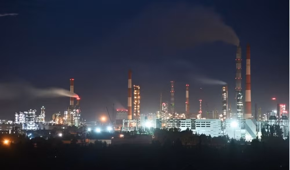 nga bat dau cung cap nhien lieu cho iran hinh 1