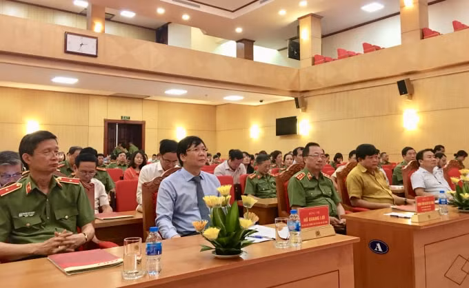 Các đồng chí lãnh đạo các Bộ, Ban, Ngành tham dự Lễ phát động. Ảnh: Hoàng Huy
