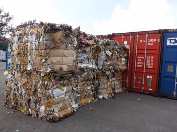Nghị định 40/2019/NĐ-CP cũng đưa ra những quy định về điều kiện bảo vệ môi trường trong nhập khẩu phế liệu. (Ảnh TL)