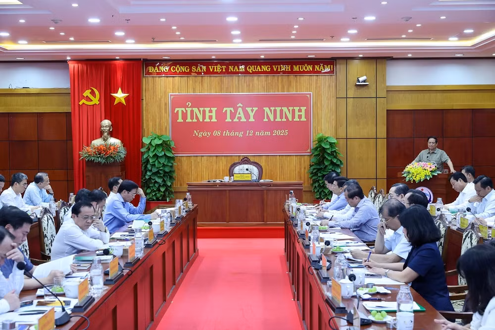 Thủ tướng: Phát huy lợi thế hiếm có, đưa Tây Ninh phát triển tăng tốc, bứt phá, bền vững- Ảnh 7.