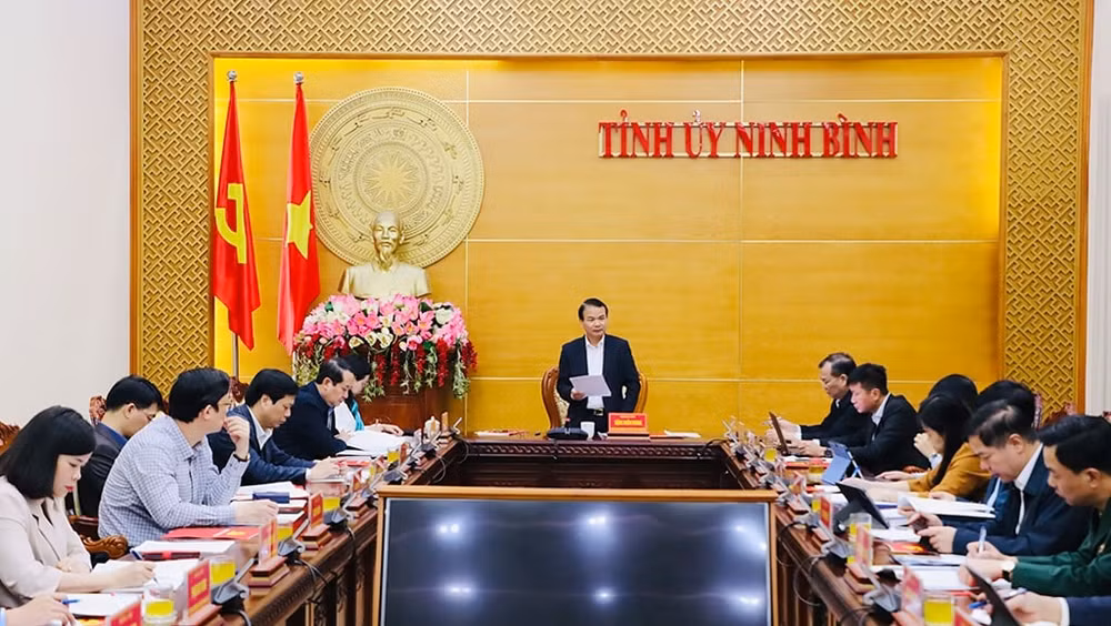 ninh.jpg