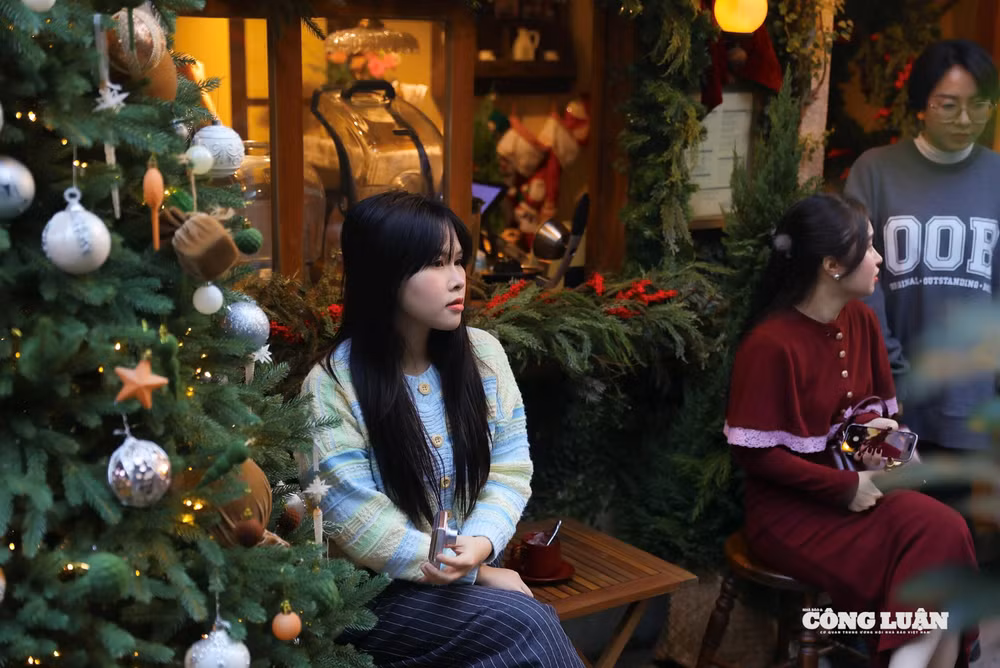 Ảnh màn hình 2025-12-01 lúc 13.26.57