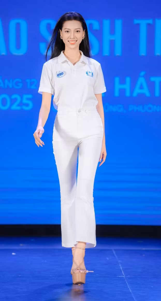 Ảnh màn hình 2025-12-07 lúc 07.16.54