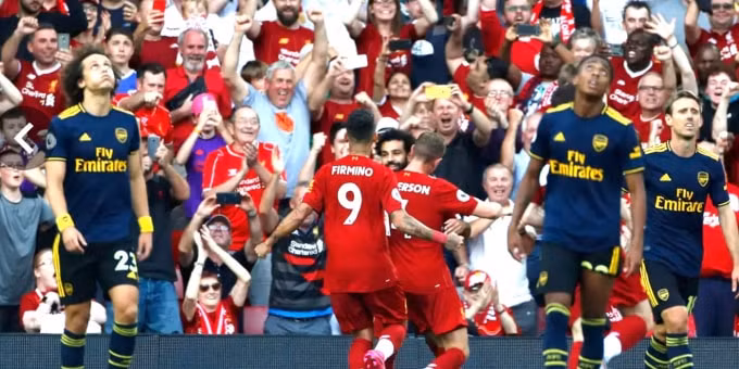 Liverpool với phong độ rất cao sẽ đối đầu với 1 Arsenal thiếu sự ổn định. Ảnh: Getty