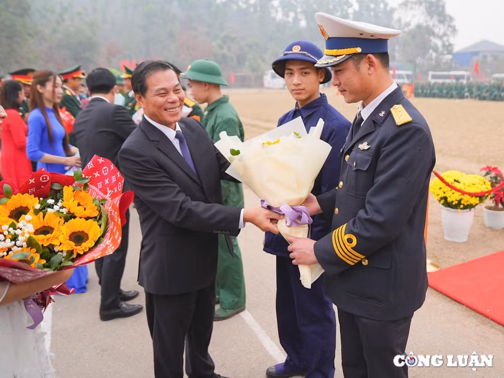 hai phong gan 2900 thanh nien len duong nhap ngu hinh 2