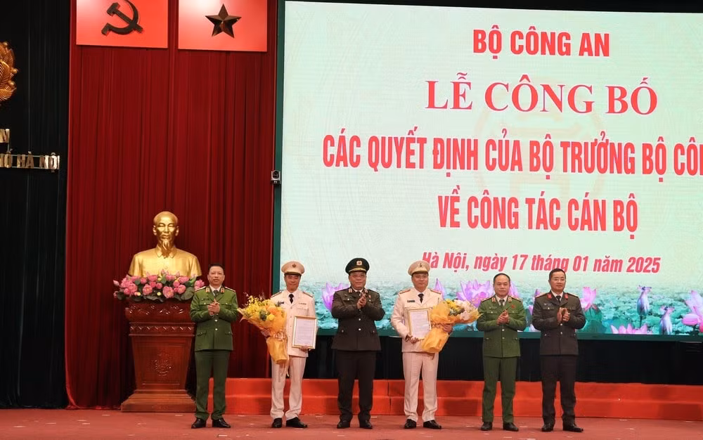 bo nhiem hai pho giam doc cong an thanh pho ha noi hinh 1