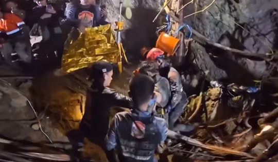 Nghi có ‘tiếng gõ cầu cứu’ từ hai người mắc kẹt cuối cùng trong hang động ở Lào