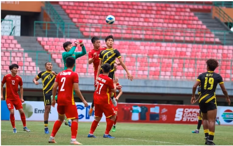 hlv dinh the nam doi tuyen u19 viet nam gap van de ve tam ly hinh 1