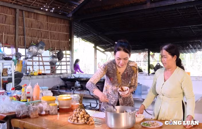 la mieng ga um dau ha chau dac san xu tay do hinh 2