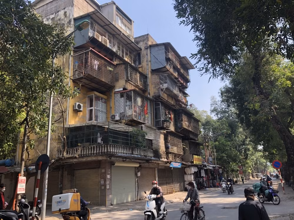 chiem 26 tong so chung cu cu tai ha noi quan dong da don luc cai tao hinh 2