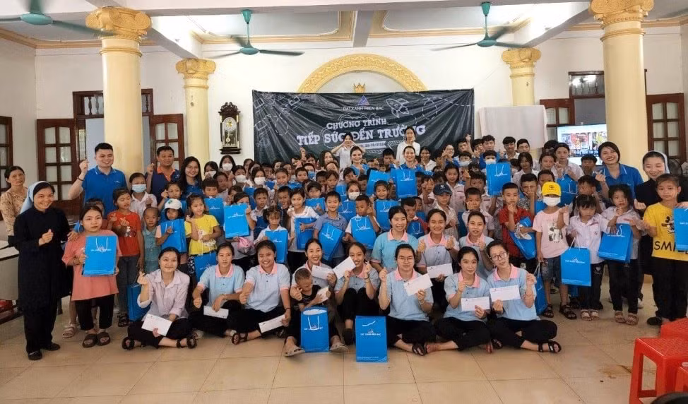 nhieu hoat dong y nghia cung em den truong truoc them nam hoc moi tai thanh hoa nam dinh hinh 3