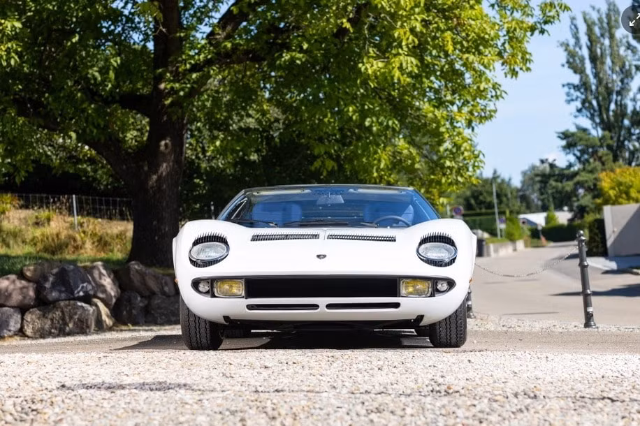 mau xe lamborghini miura doi 1968 duoc ban dau gia hinh 4