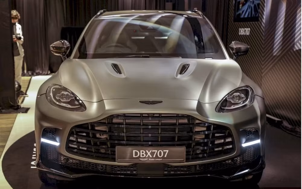 aston martin dbx 707 ra mat tai malaysia gia tu 57 ty dong hinh 2