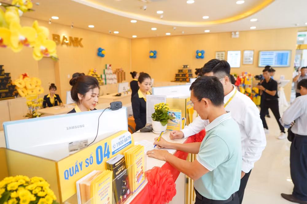 nam a bank can tho khai truong tru so moi diem nhan cho khu vuc mien tay hinh 2