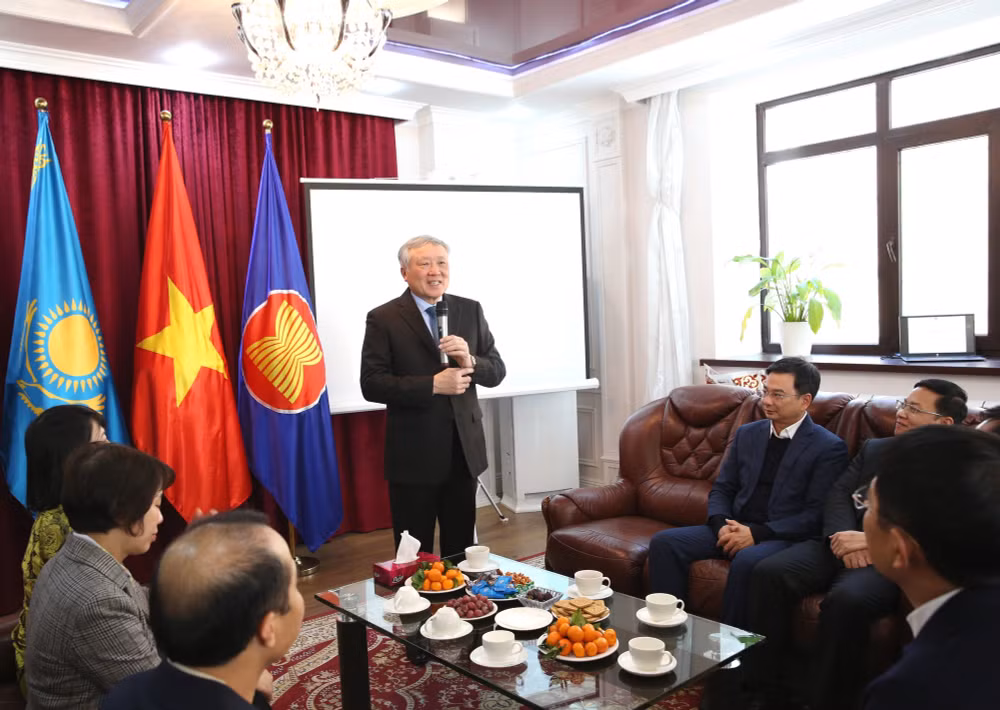 Phát huy vai trò cầu nối hữu nghị thúc đẩy quan hệ hợp tác toàn diện Việt Nam - Kazakhstan- Ảnh 1.