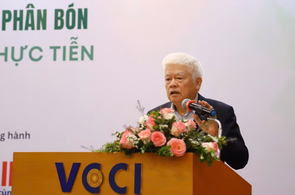 TRi Ngoc