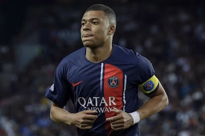 mbappe tu choi gia han hop dong voi psg san sang ra di o he 2024 hinh 2