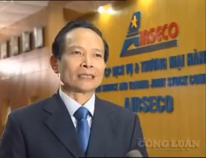 Ông Nguyễn Xuân Vui - Tổng giám đốc Công ty Airseco đang phải trốn chạy người lao động. Ảnh: Thanh Dat
