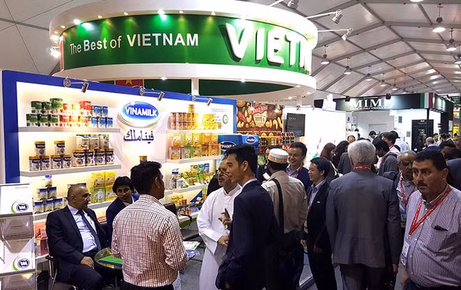 Tại hàng trăm sự kiện, hội chợ quốc tế, triển lãm trong 10 năm qua, Vinamilk đều mang theo biểu trưng của Thương Hiệu Quốc Gia như một niềm tự hào để giới thiệu đến bạn bè quốc tế.