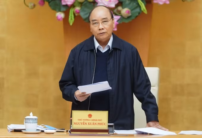 Thủ tướng Nguyễn Xuân Phúc chỉ thị,tạm đình chỉ hoạt động các cơ sở kinh doanh dịch vụ không thiết yếu như: Khu vui chơi, giải trí, cơ sở làm đẹp, karaoke, mát-xa, quán bar, vũ trường..…