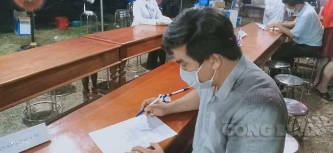 Người dân địa phương khác muốn vào địa bàn tỉnh Thừa Thiên Huế phải khai báo y tế.
