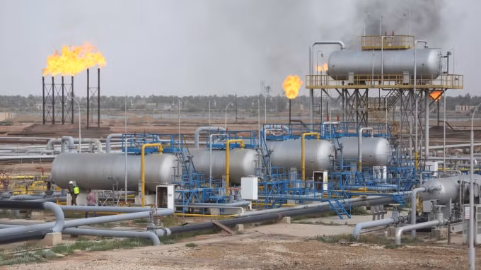 OPEC+ đạt thỏa thuận giảm sản lượng dầu 10 triệu thùng/ngày- Ảnh: Reuters