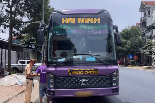 Xe khách chở quá 22 người, tài xế và nhà xe đối mặt mức phạt hơn 160 triệu đồng