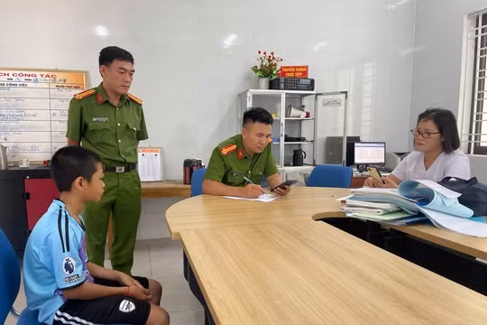 Công an vào cuộc xác minh vụ cháu bé nghi bị bạo hành tại nhà