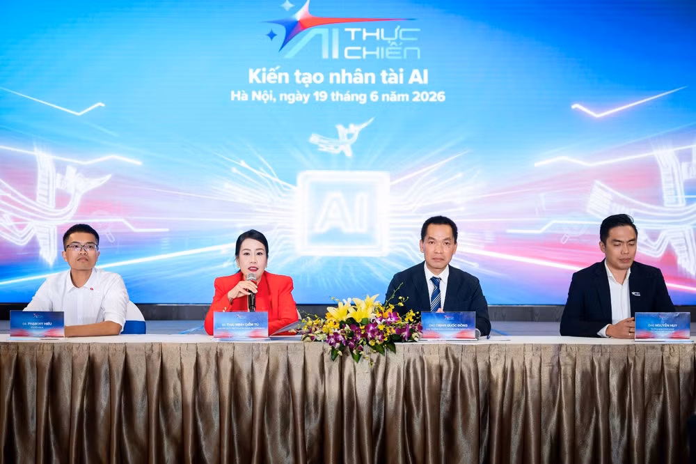 Ban tổ chức công bố những điểm mới của AI Thực chiến mùa 2. Ảnh: Techcombank