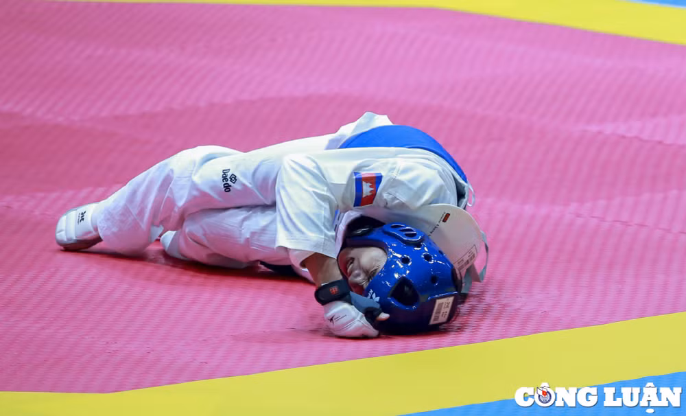 hinh anh vo si cua campuchia bi ha do van tai ban ket doi khang taekwondo hinh 3