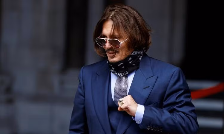 johnny depp se tro lai hollywood nhung khong phai vai chinh dien hinh 4