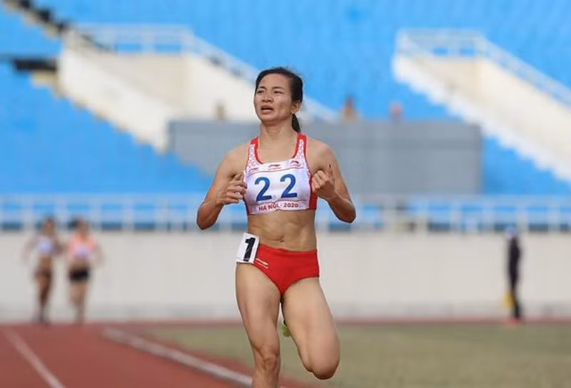 nghi luc phi thuong cua oc tieu nguyen thi oanh de gat hai vinh quang hinh 2