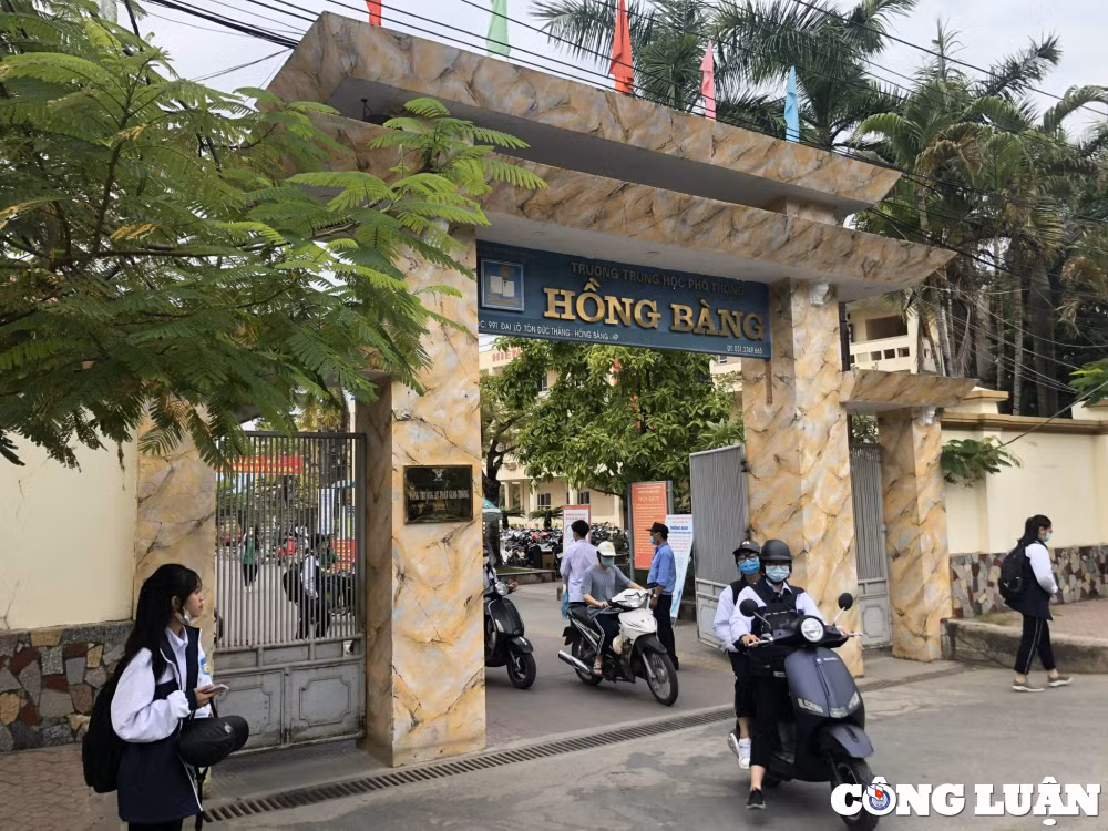 hai phong bo tri 10 diem trong xe mien phi dip le hoi hoa phuong do hinh 1